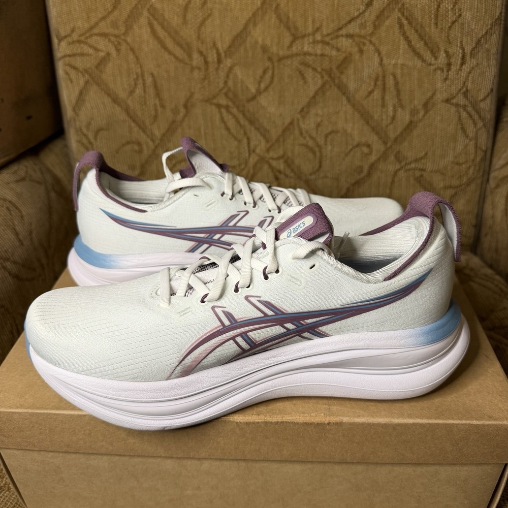 Asics Gel Nimbus 28 Womens Size 9.5 Wide White Blue Athletic Running Shoes - Picture 3 of 8